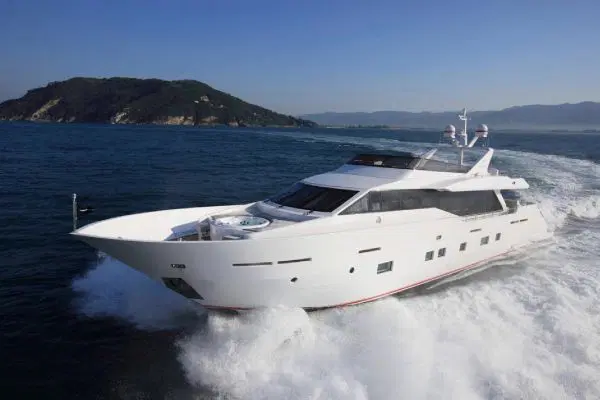 yacht